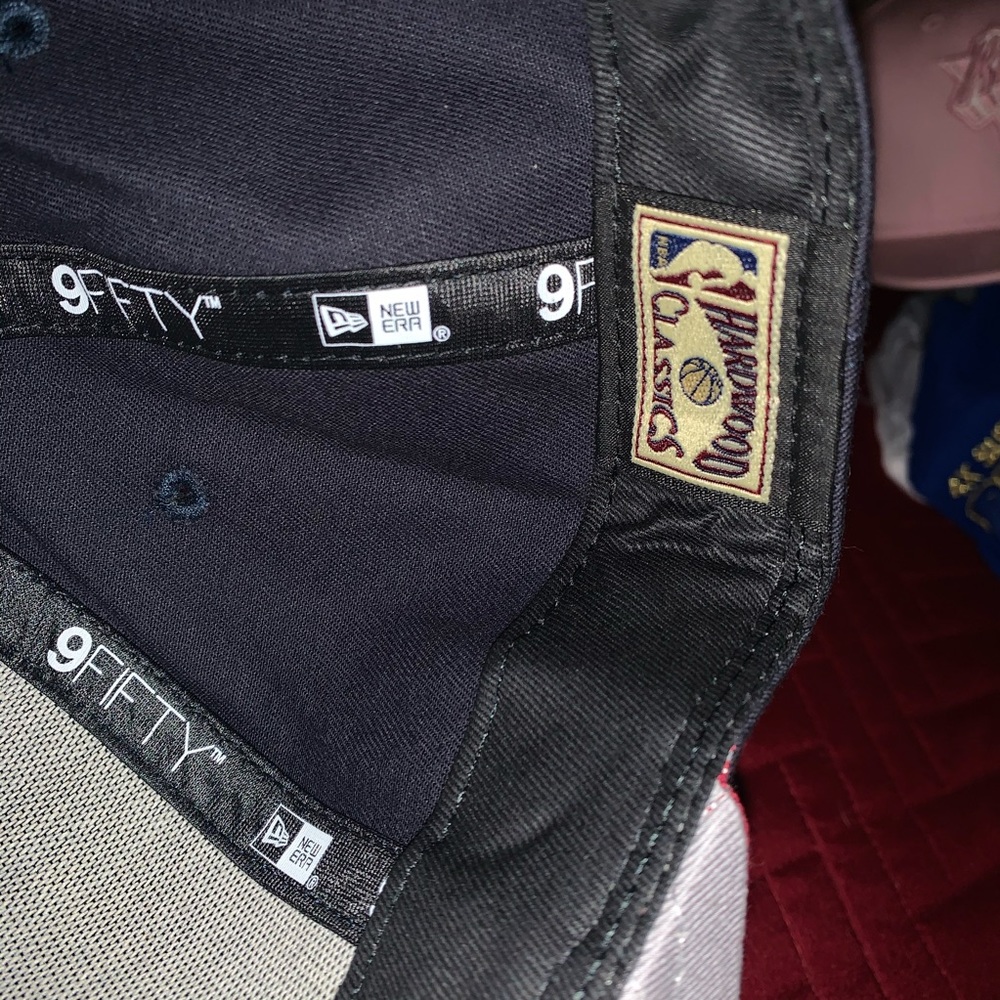 Cavaliers SnapBack - Picture 4 of 5
